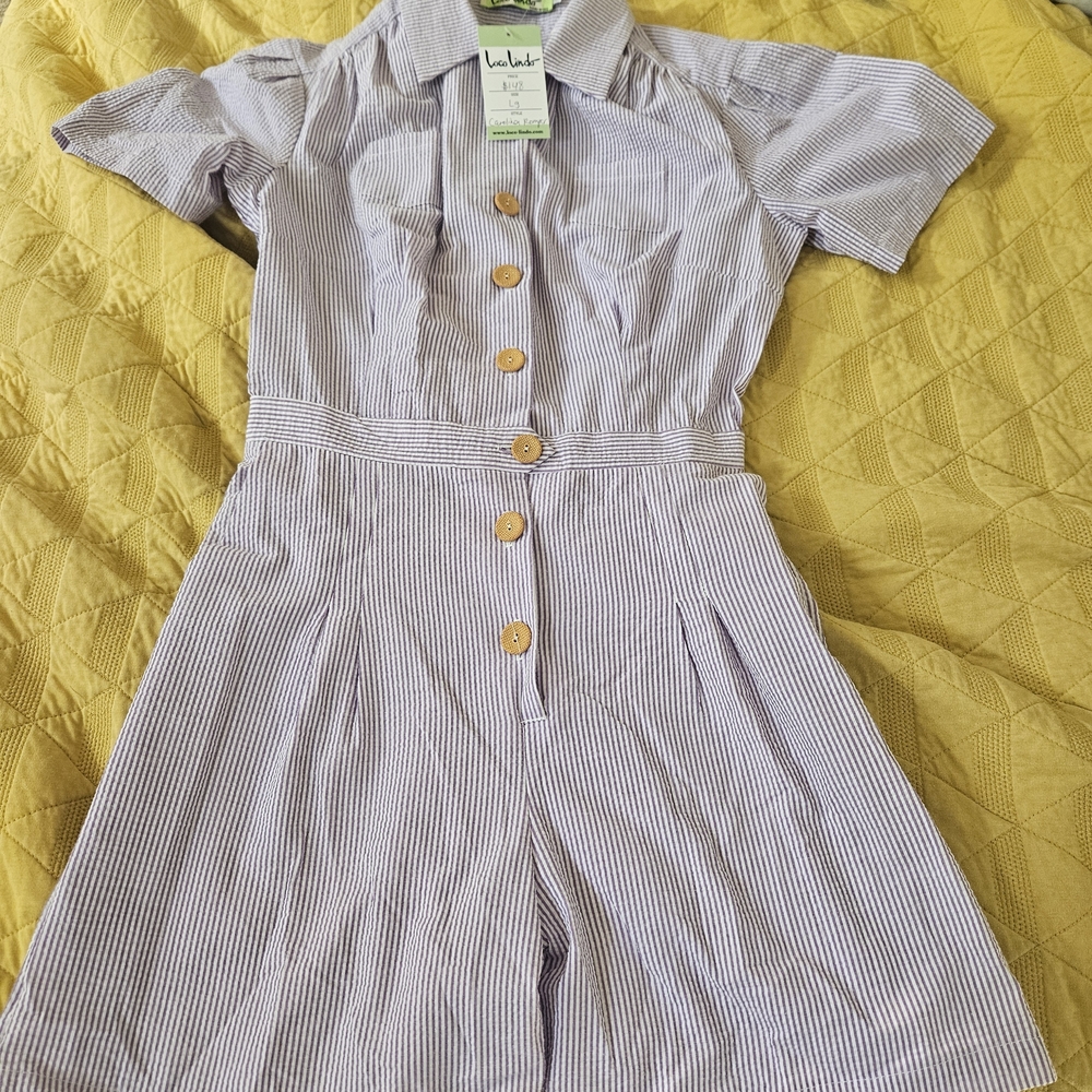 NWT Gorgeous Loco Lindo Lavender Pin Stripped Short Romper. Size L